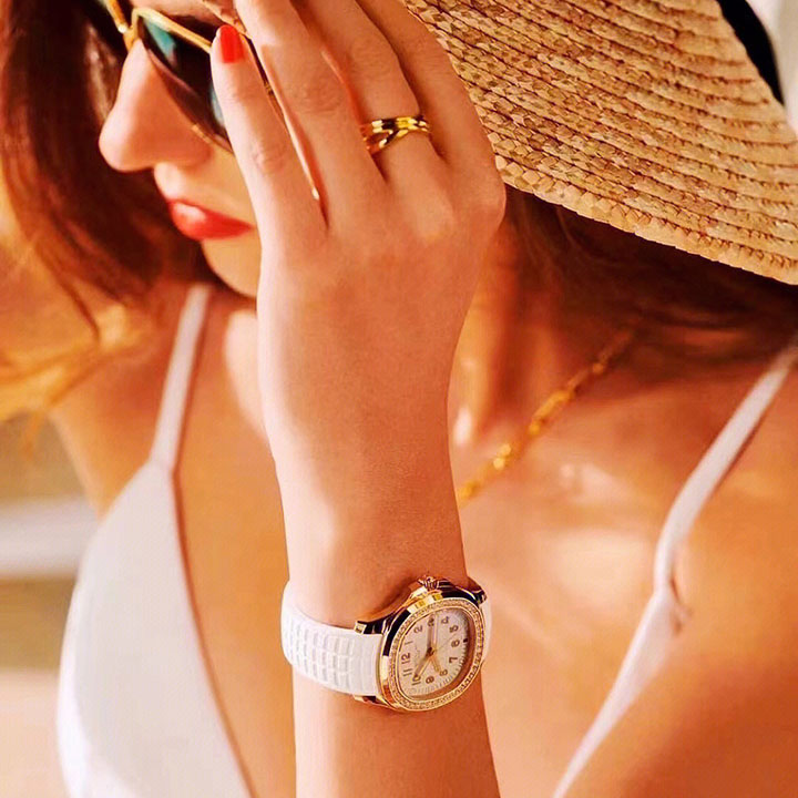 5269/200R-001-Patek Philippe AQUANAUT-women