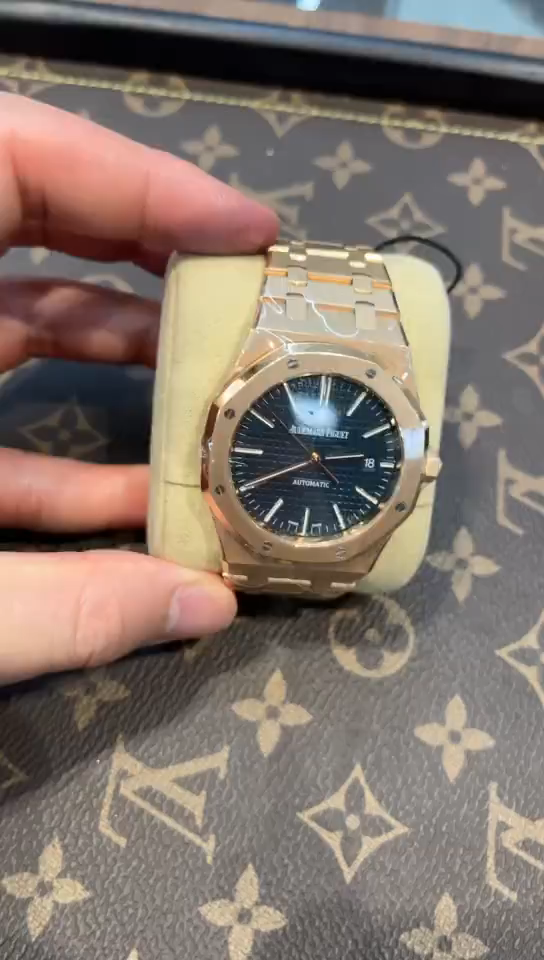 Audemars Piguet Royal Oak 15400OR.OO.1220OR.03 Replica