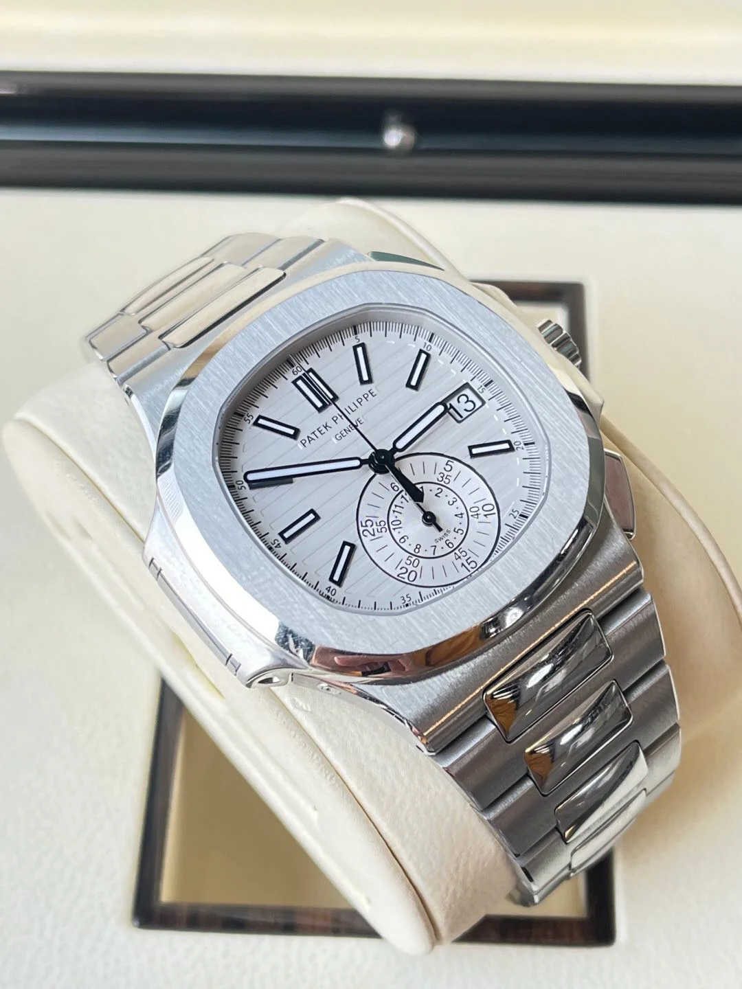 Patek Philippe Nautilus 5980/1A-019 Men's Watch 40.5mm