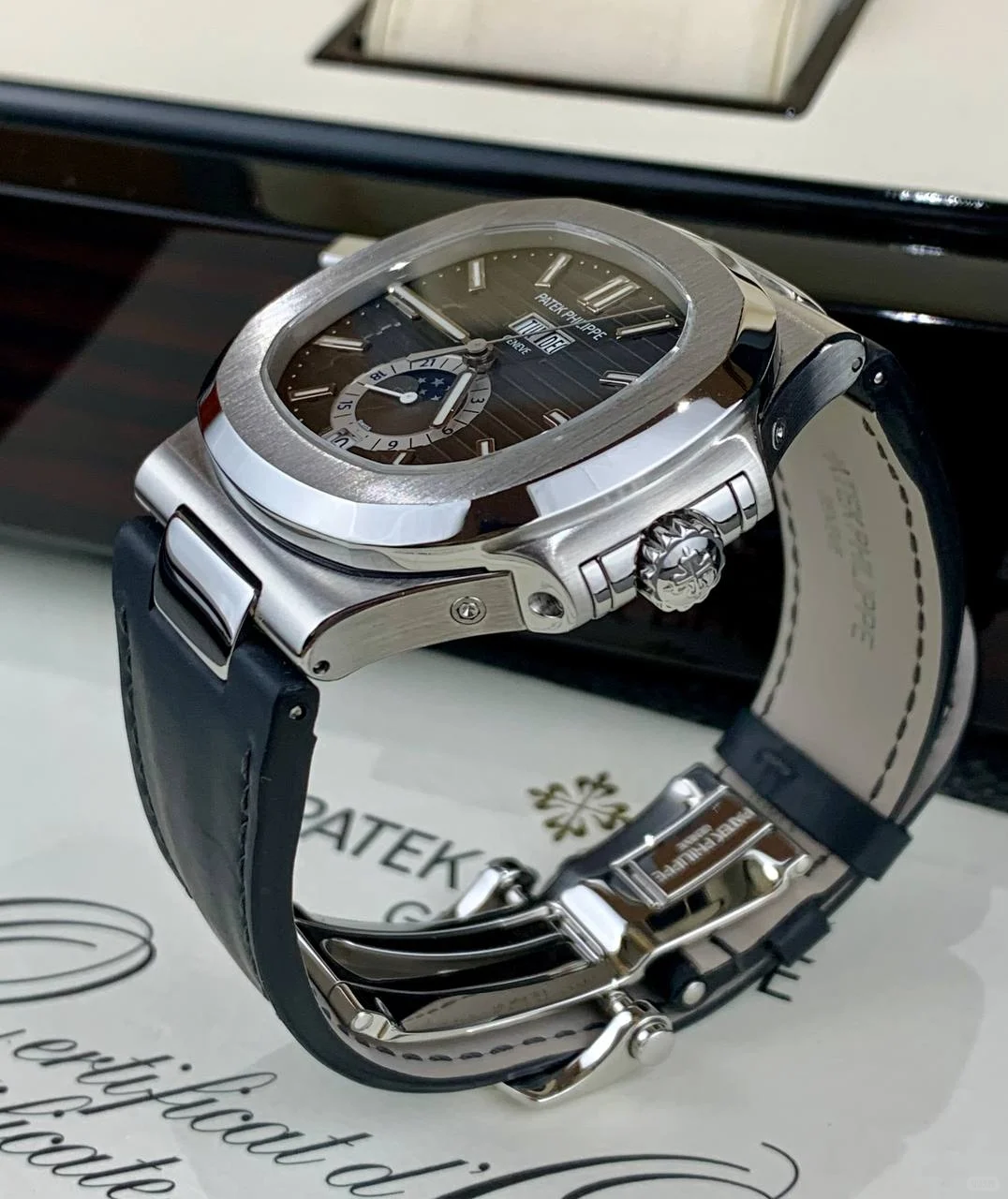 Patek Philippe Nautilus 5726/1A-001 Replica