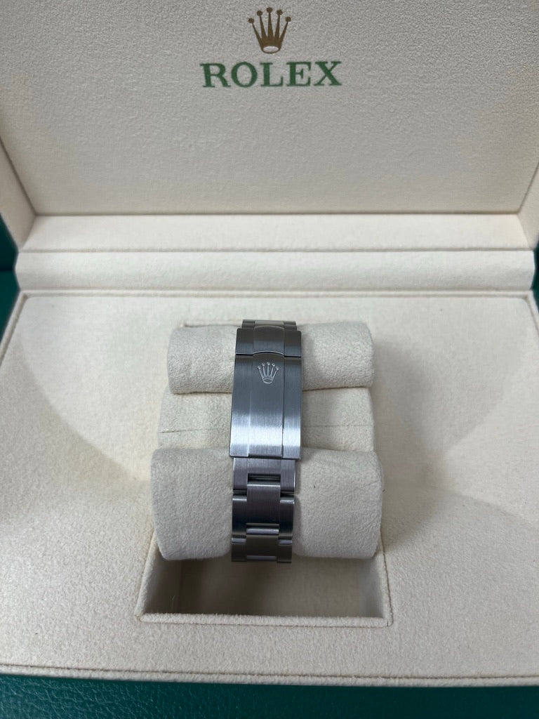 Rolex Oyster Perpetual 31 Domed Bezel Blue Index Dial Oyster Bracelet (Ref# 277200)