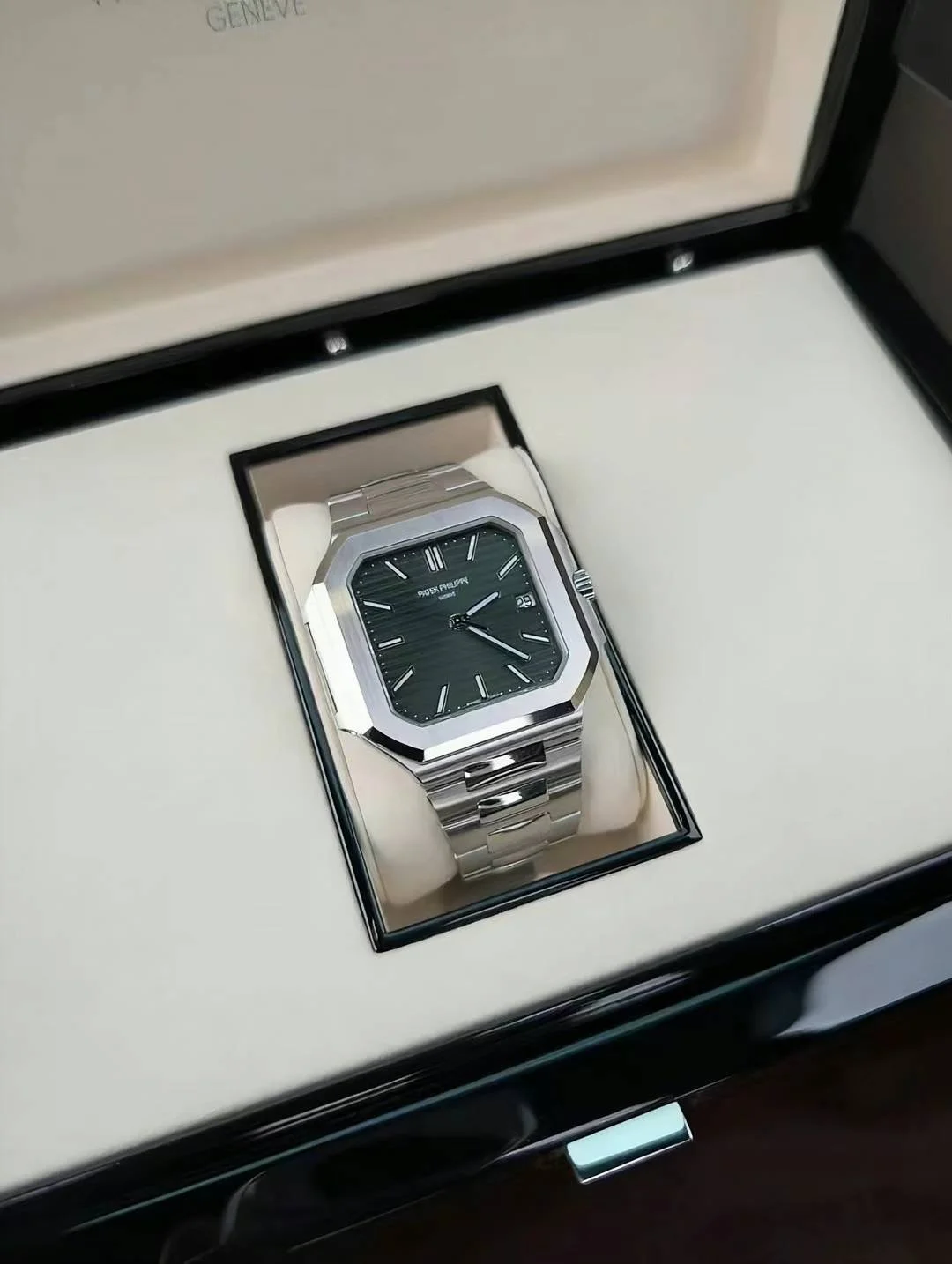 Patek Philippe CUBITUS 5821/1A