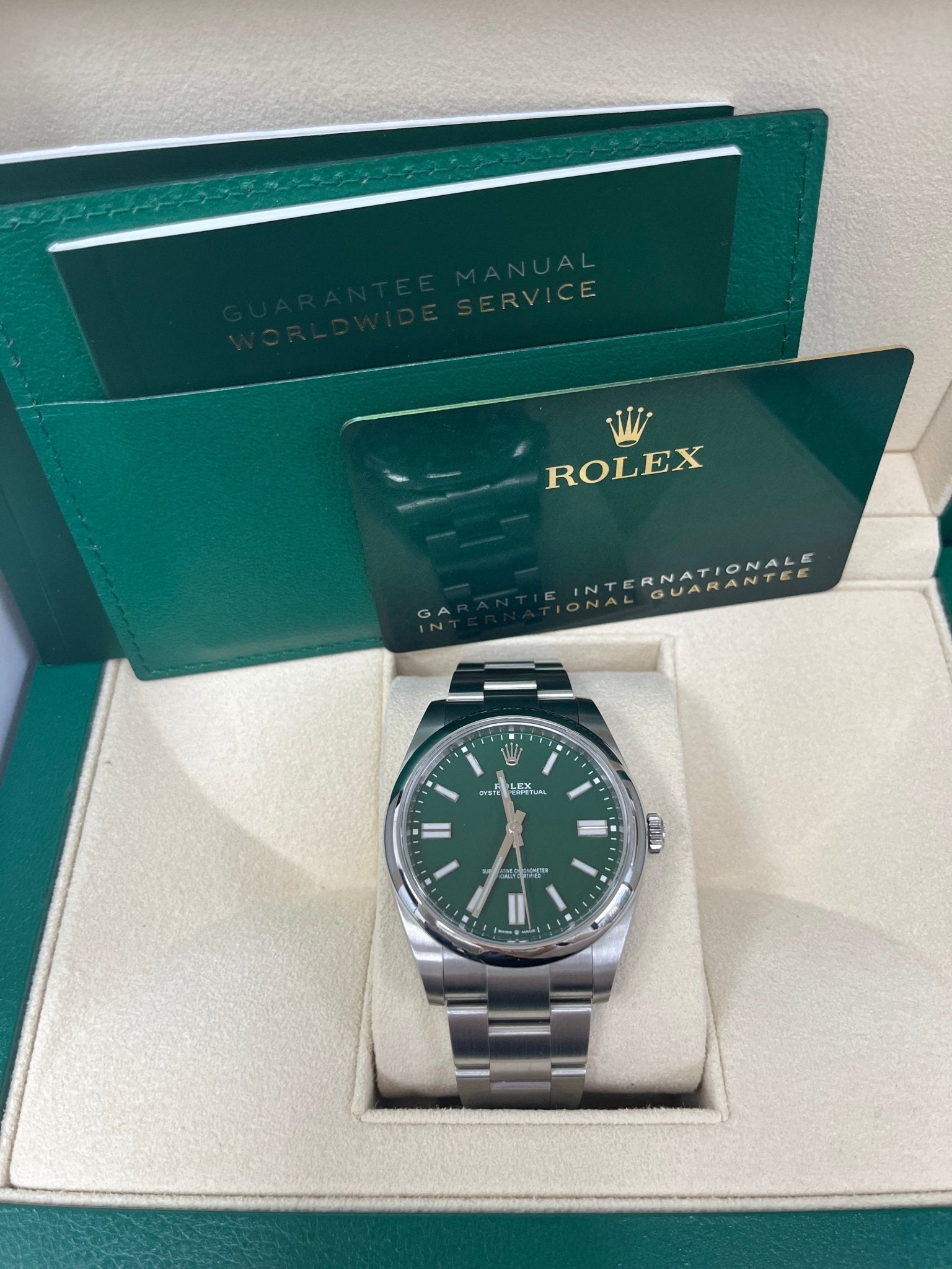 Rolex Oyster Perpetual 41 Stainless Steel - Green Index Dial - Oyster Bracelet (Ref# 124300)