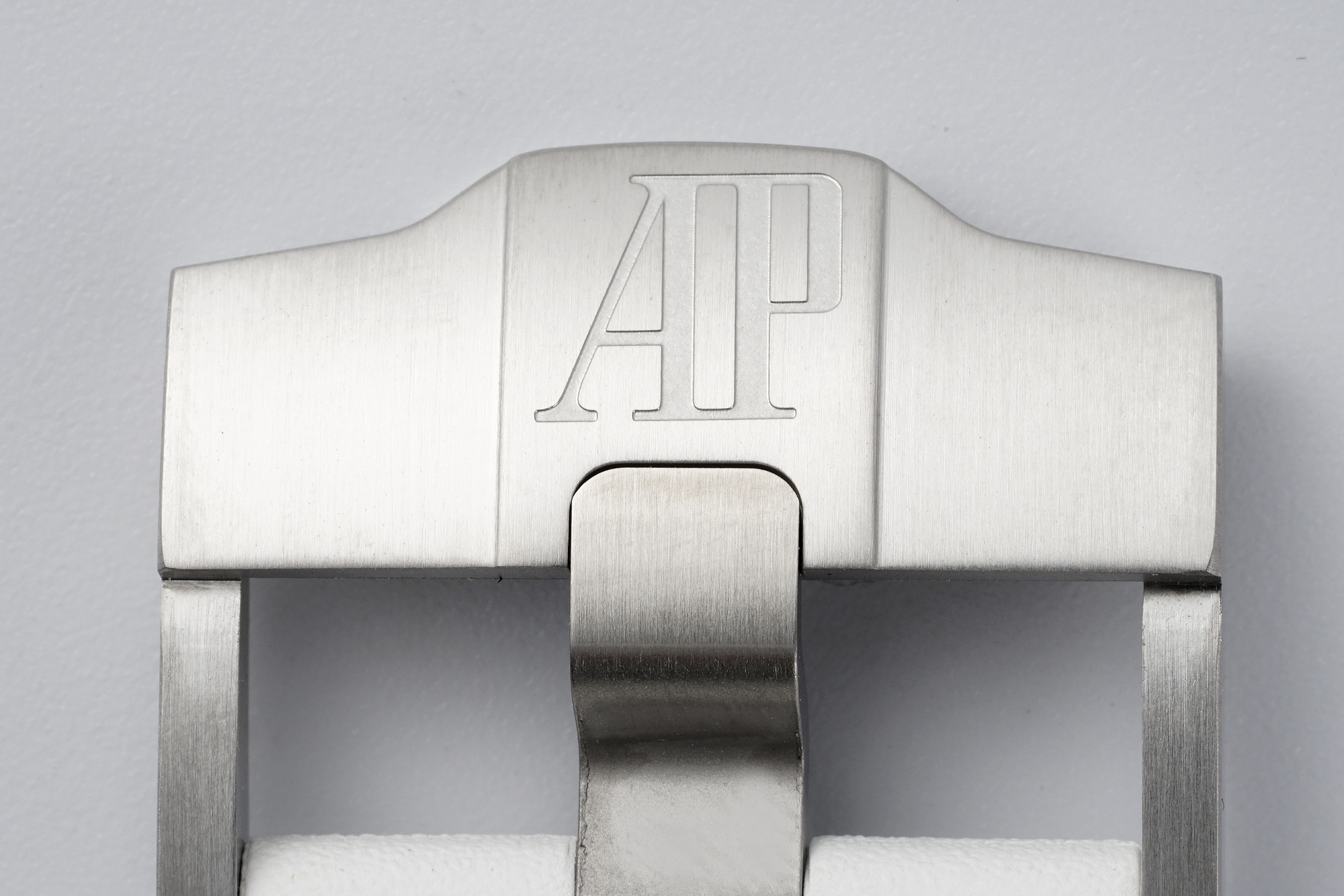 Audemars Piguet Royal Oak Offshore 44 mm, White Ref. 26402CB.OO.A010CA.01