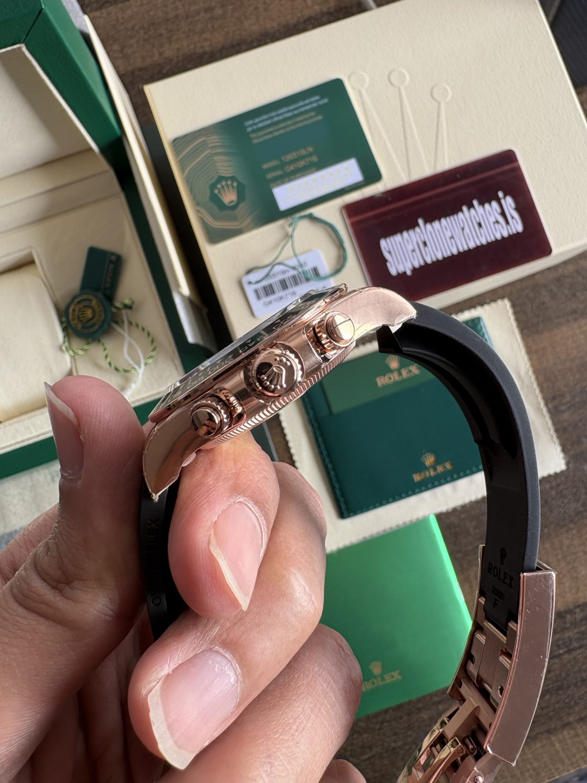 Rolex Daytona Rose Gold Oysterflex Black Dial Best Super clone