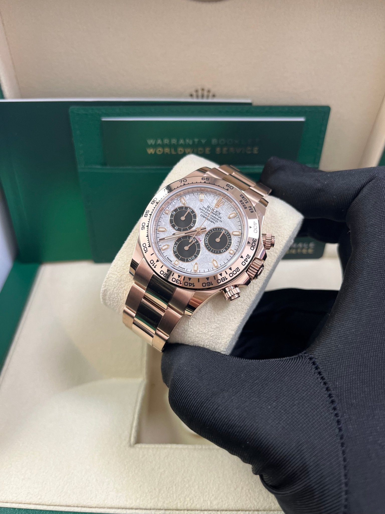 Rolex Daytona Rose Gold Cosmograph Daytona 40 Watch - Meteorite and Black Dial-Oyster Bracelet 116505