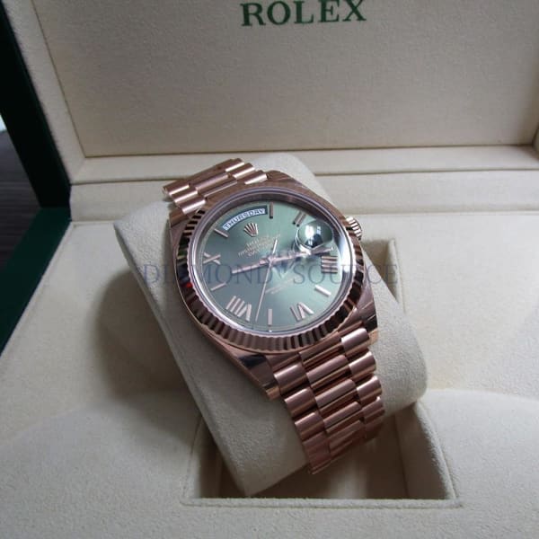Rolex Day-Date 40 Presidential Olive Green Dial 18kt Rose Gold Men's Watch 228235-0025