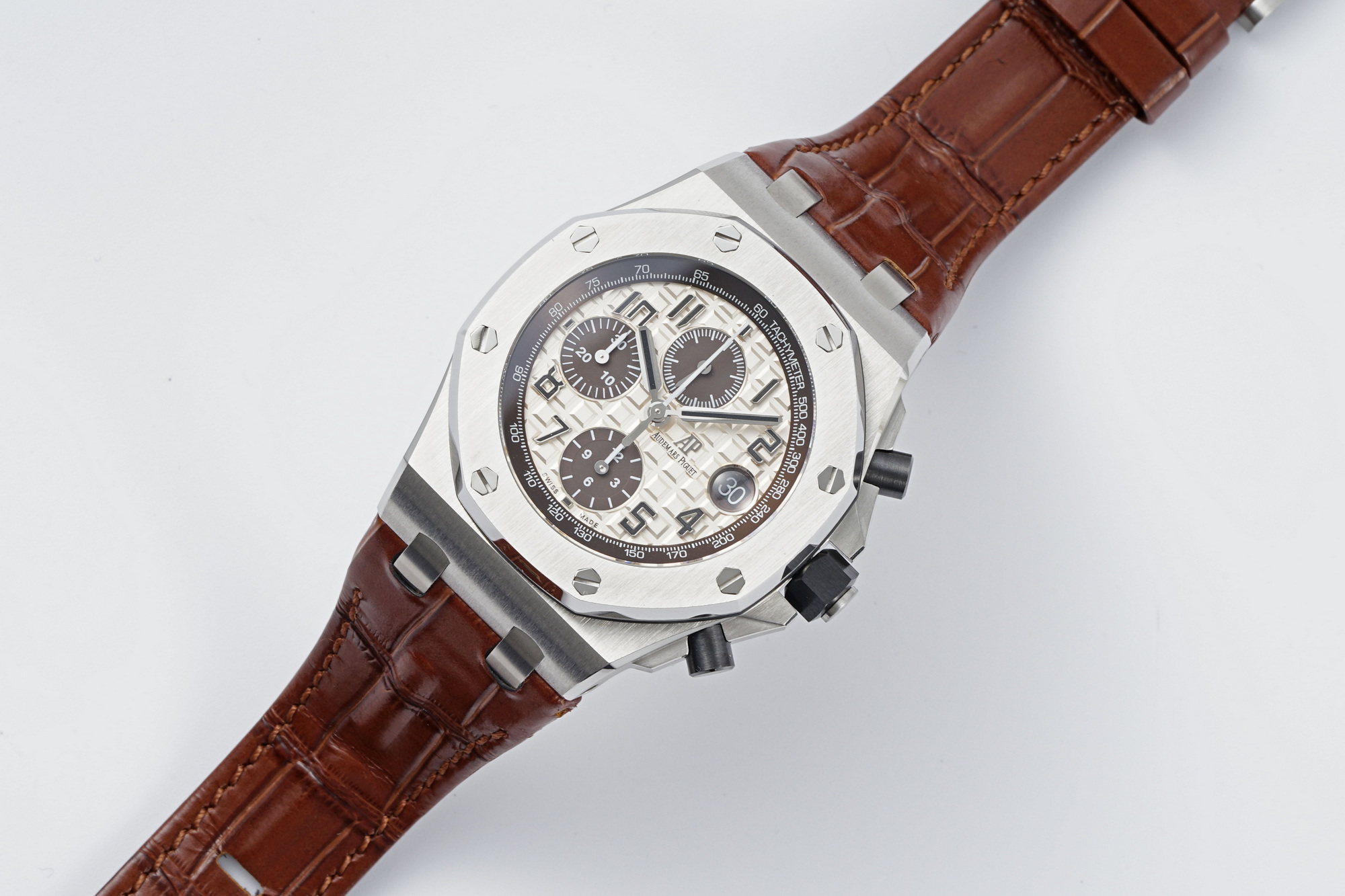 Audemars Piguet Royal Oak Offshore Chronograph 42 mm, Champagne Ref. 26470ST.OO.A801CR.01
