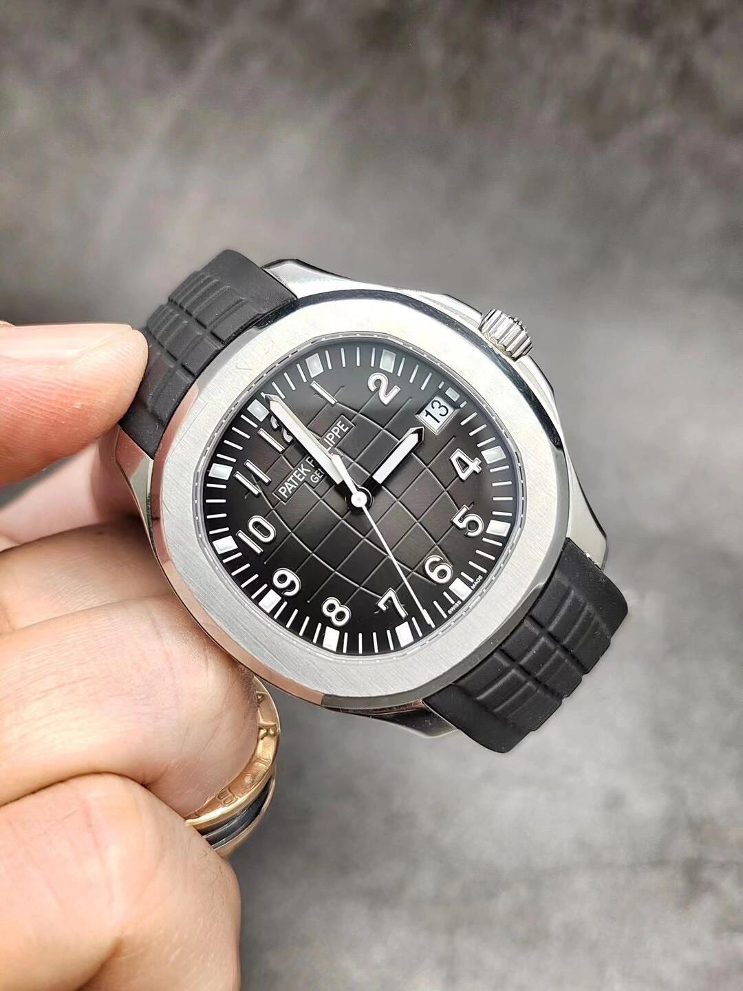 5167A-001-Patek Philippe AQUANAUT