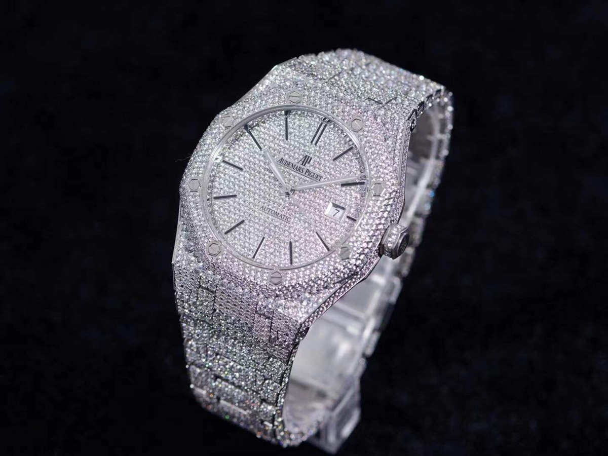 Audemars Piguet Royal Oak Selfwinding 41 mm, Steel/Gem Set Ref. 15400SR.OO.1220SR.01