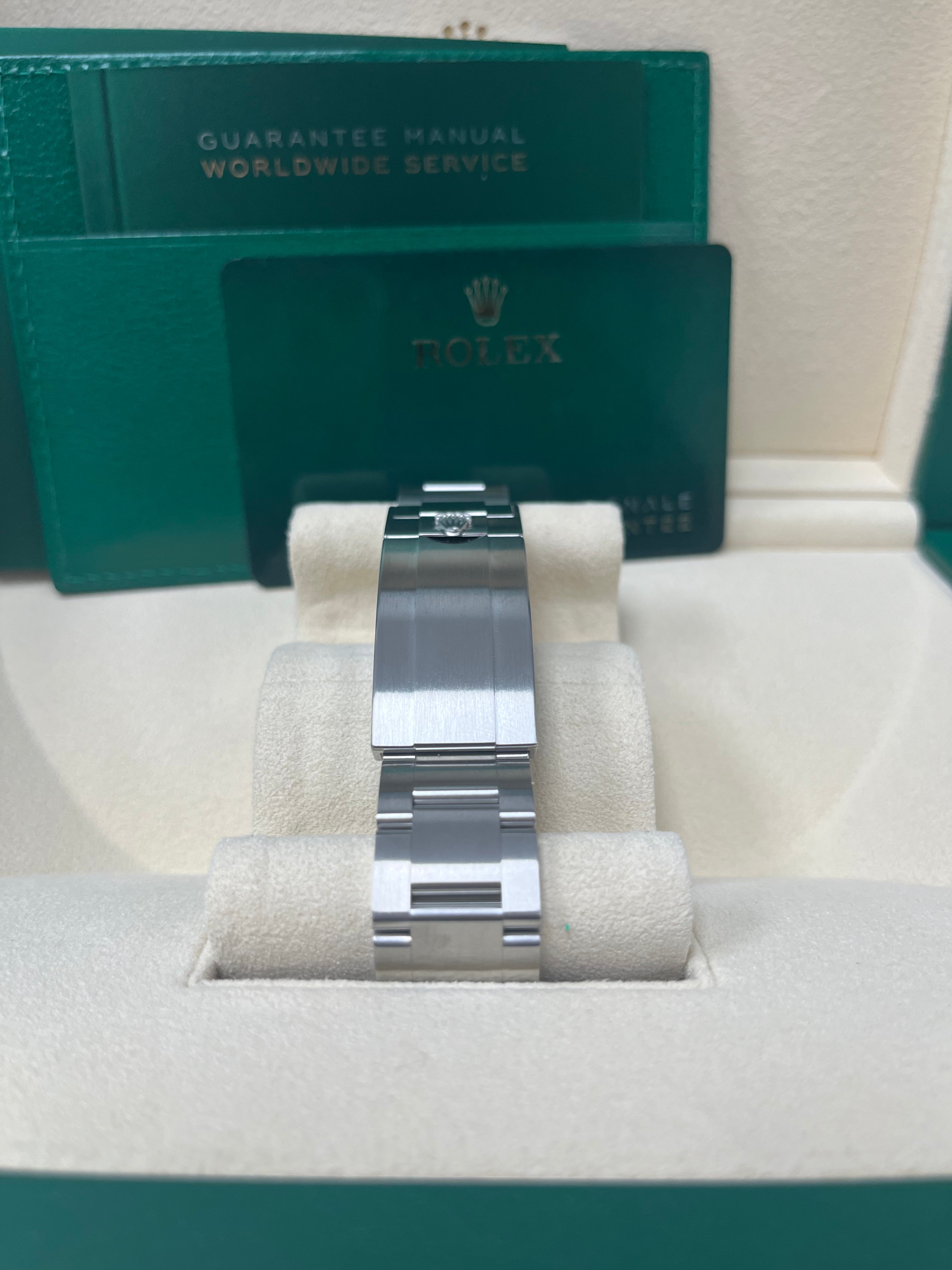 Rolex Submariner (No Date) Black Dial No Date 124060