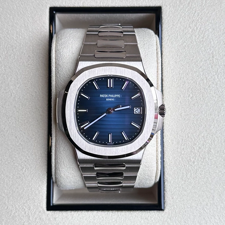5811/1G-001- Patek Philippe NAUTILUS