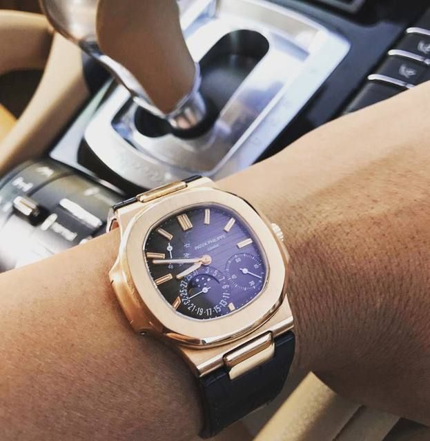 5712R-001- Patek Philippe NAUTILUS