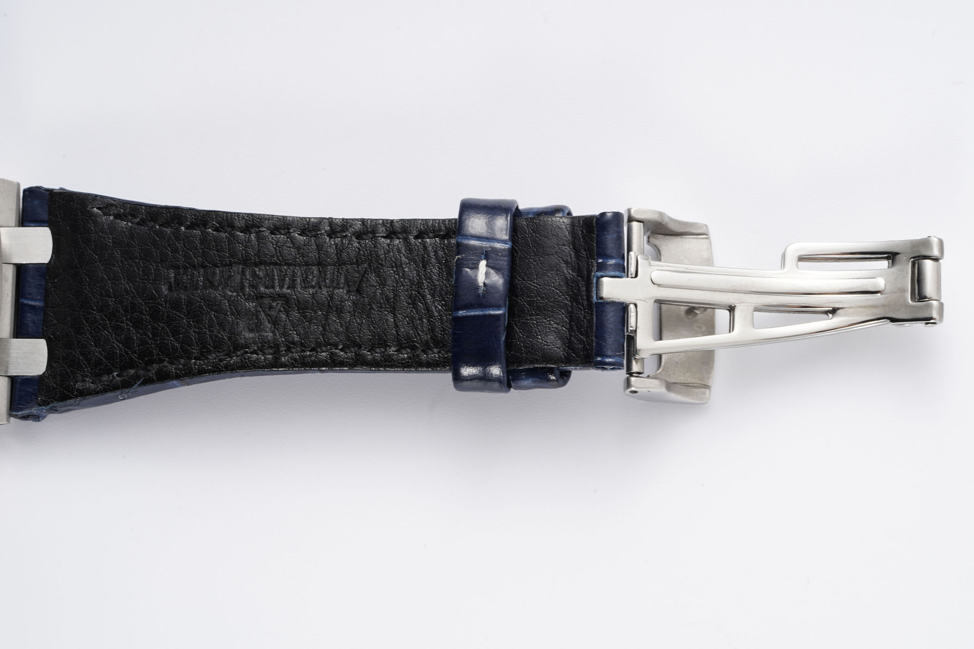 Audemars Piguet Royal Oak Offshore 42 mm, White Ref. 26170ST.OO.D305CR.01