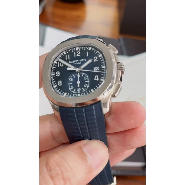 Patek Philippe Aquanaut 5968G-001 Mens Watch 42.2mm