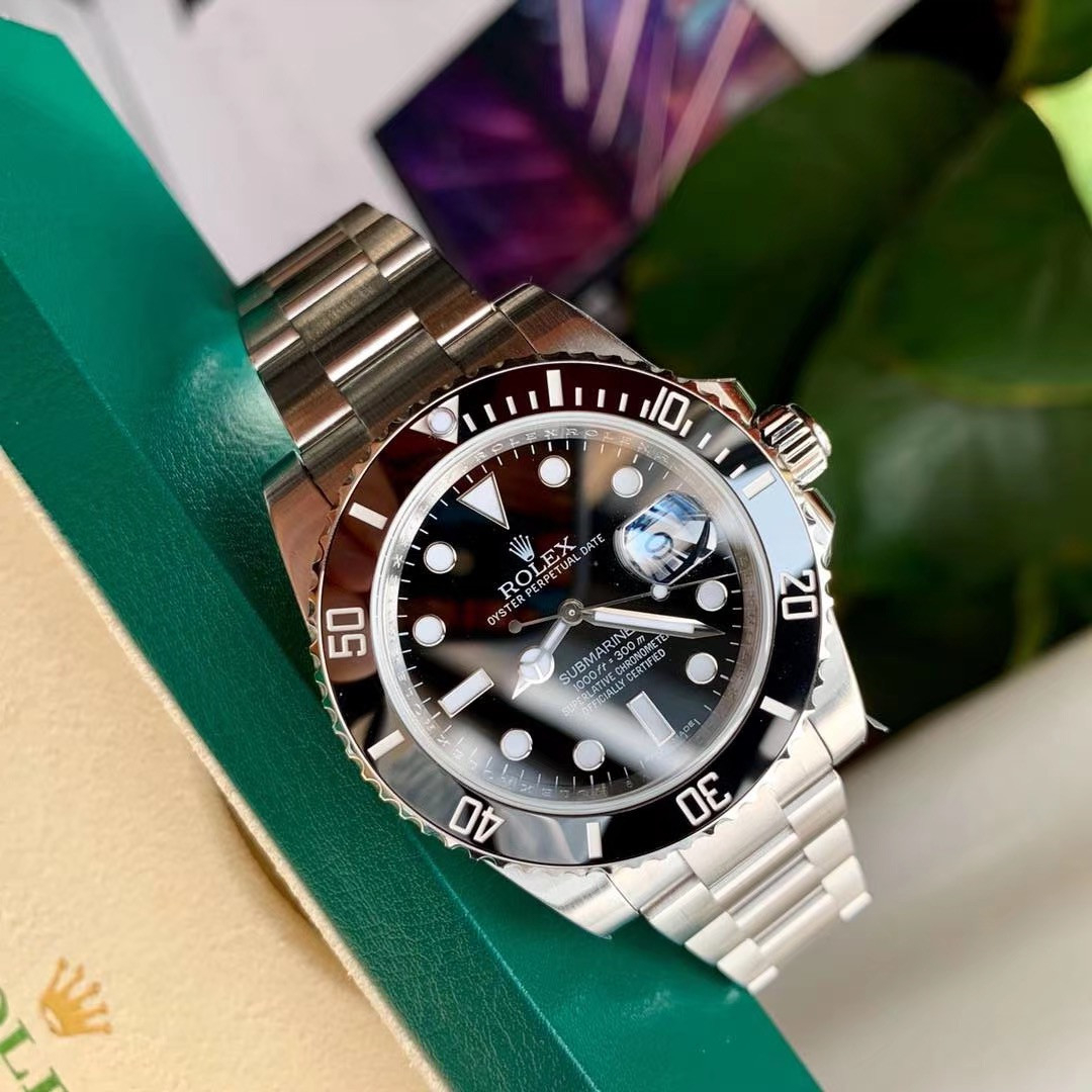 Rolex Perpetual Submariner m126610lv-0002