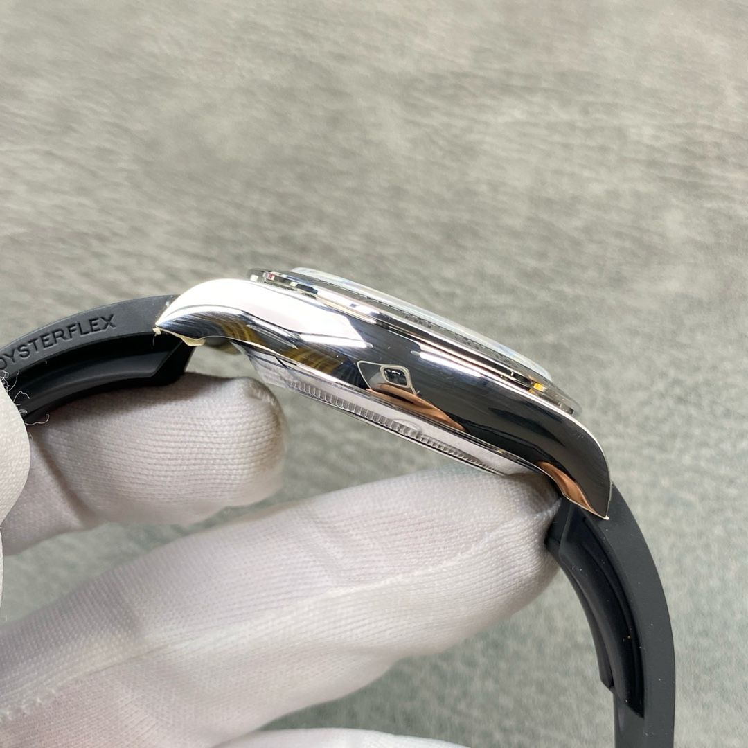 Replica Rolex Daytona 116519LN Grey Racing Dial 4130 Movement Watch