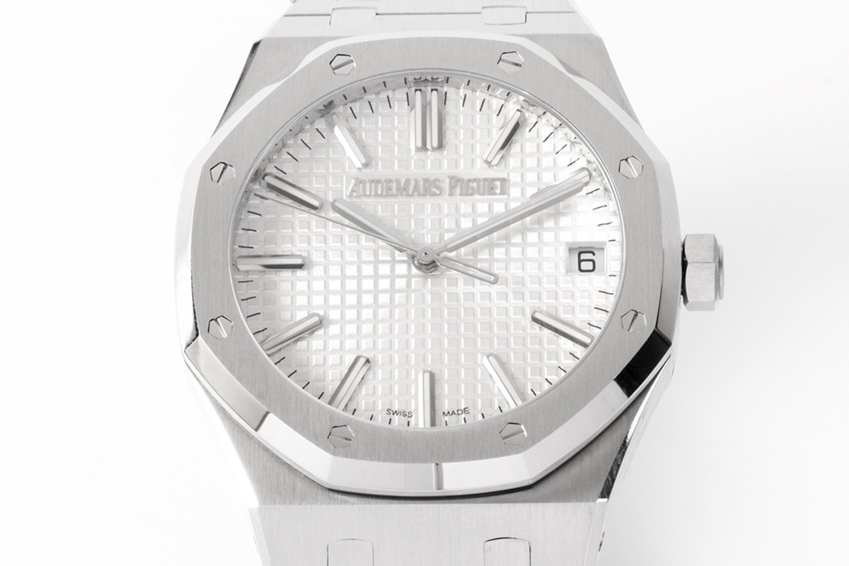 Audemars Piguet Royal Oak 50th Anniversary 41 mm, White Ref. 15510ST.OO.1320ST.03
