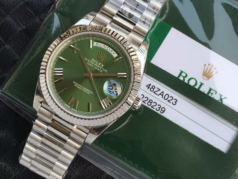 Swiss 1:1 Replica Rolex Day-Date 40 White Gold Olive Green Dial Ref.228239