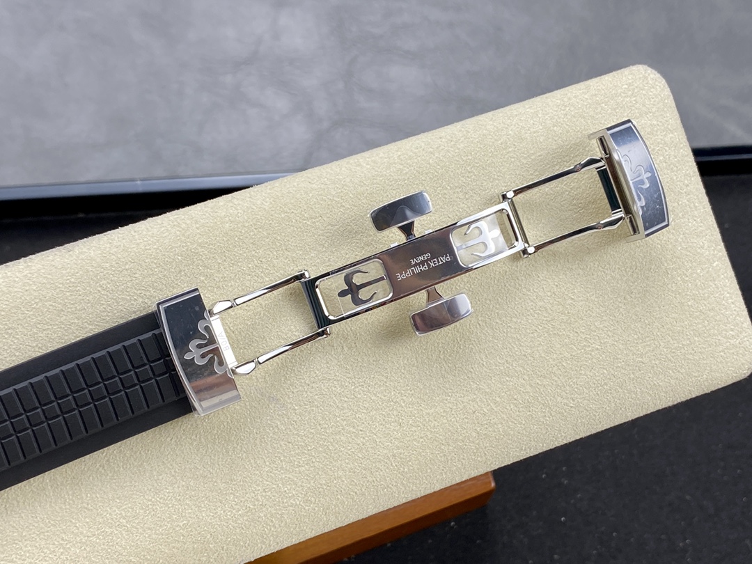 (Top version 1:1)Patek Philippe Aquanaut Stainless Steel/ Black Embossed Dial 40mm (Ref#5167A-001)