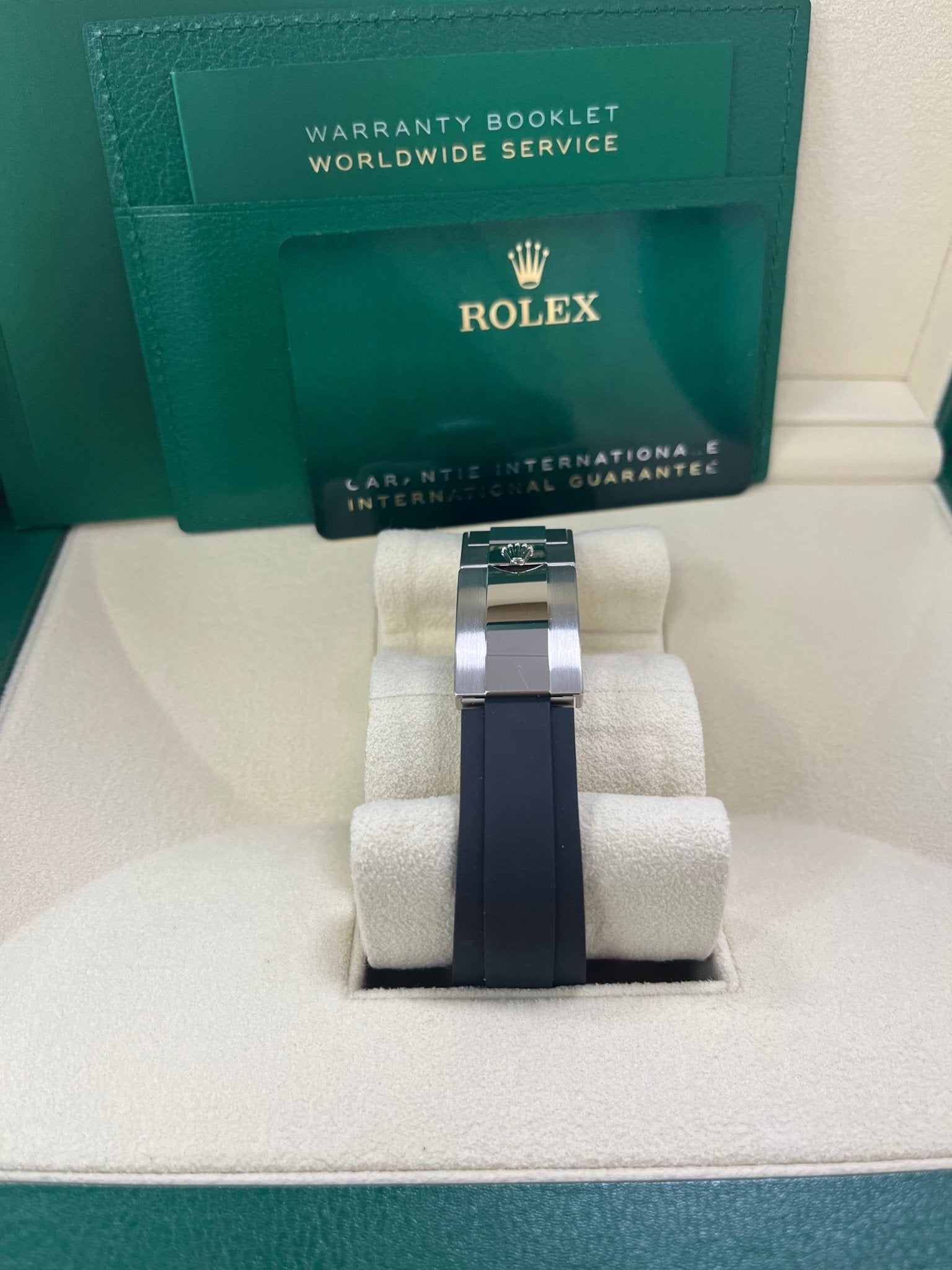 Rolex Daytona White Gold Daytona 40 Watch - Meteroite and Black Index Dial - Black Oysterflex 116519LN