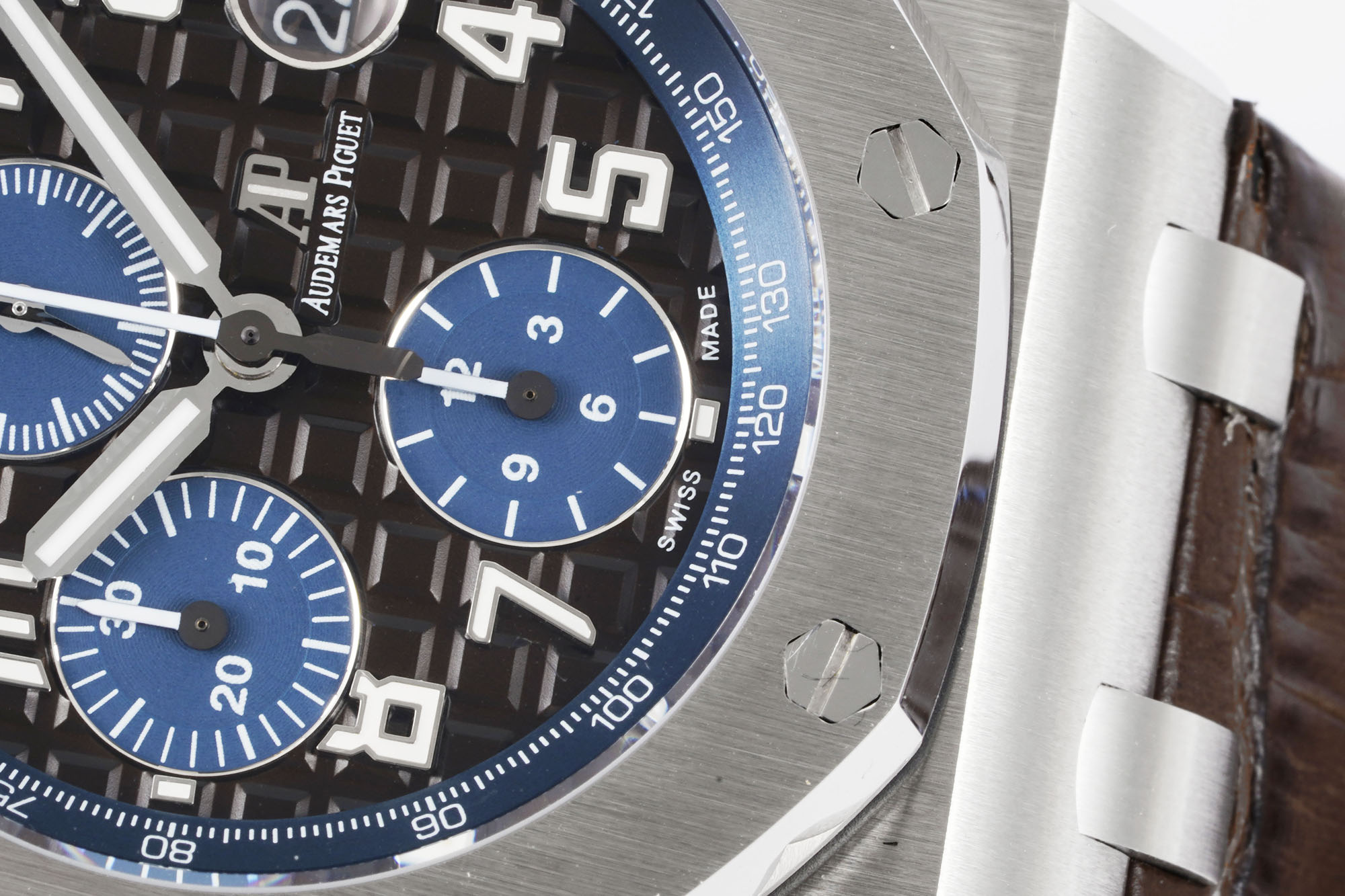 Audemars Piguet Royal Oak Offshore 42 mm, Brown Ref. 26470ST.OO.A099CR.01