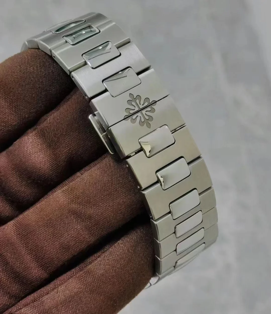 Patek Philippe CUBITUS 5821/1A