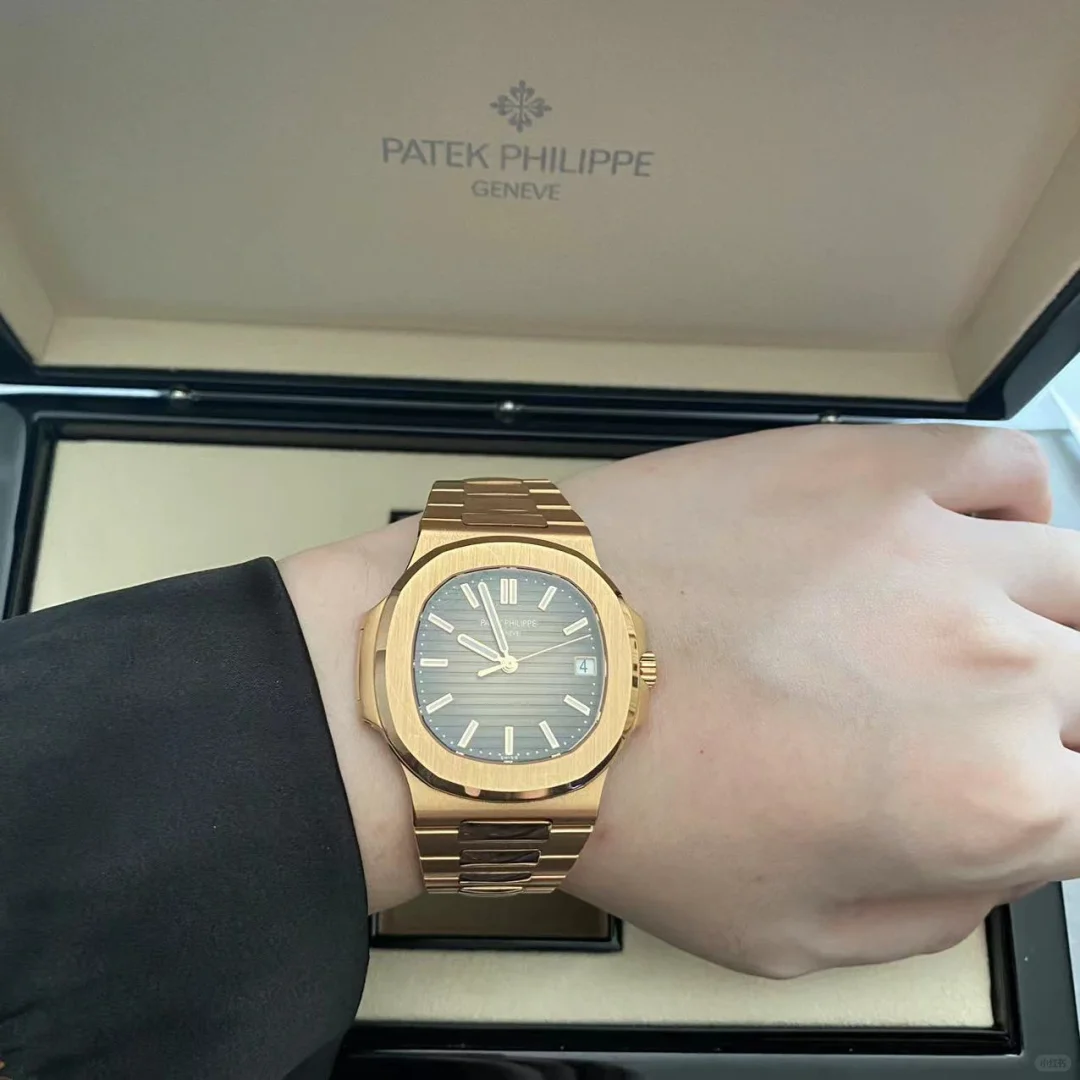 Patek Philippe Nautilus Rose Black 5711/1R-001 Replica