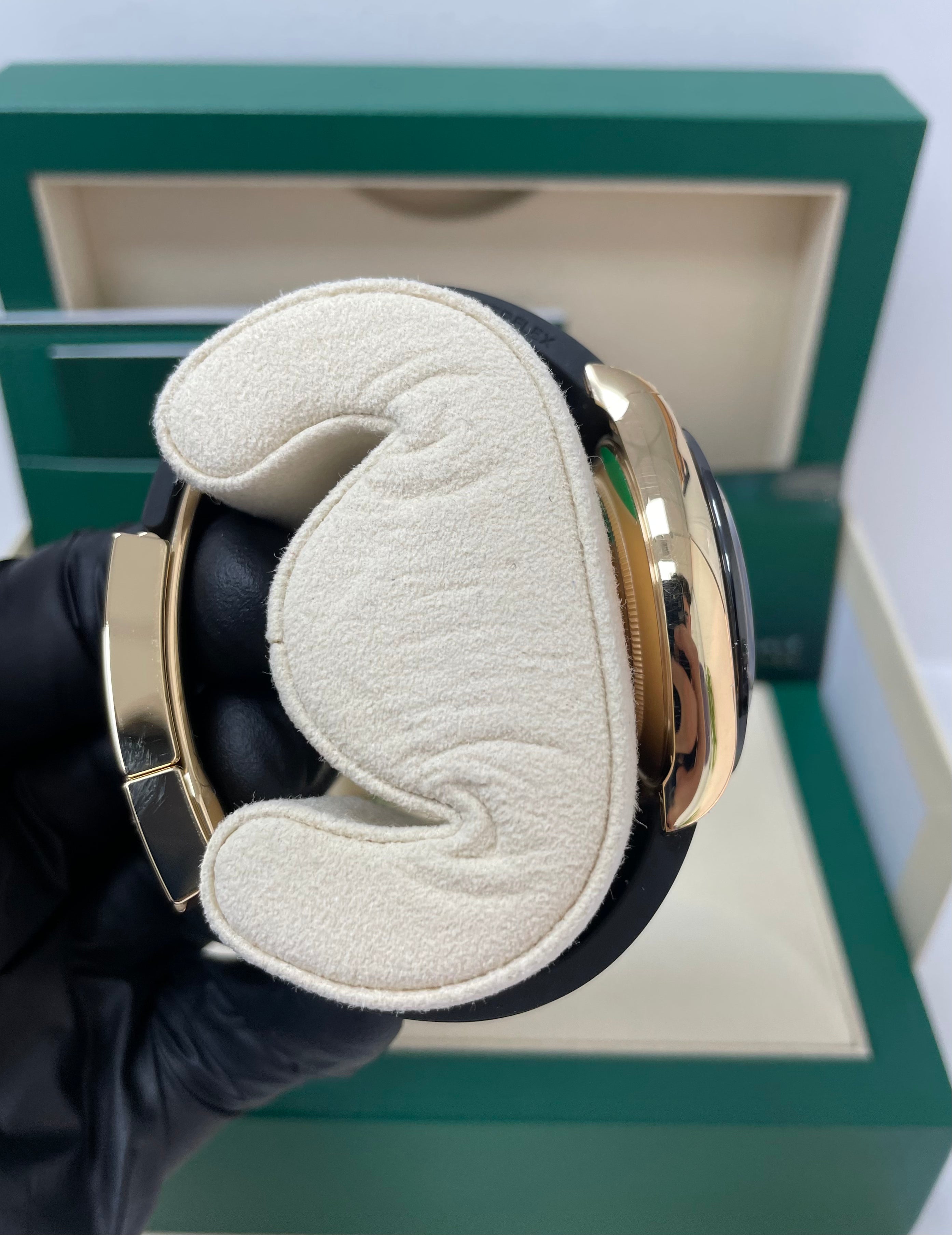 Rolex Daytona 40mm Champagne Dial with Black Subdials/ Black Oysterflex Strap (Reference # 116518LN)