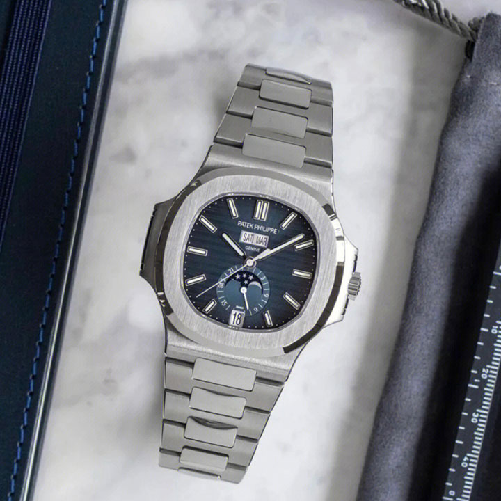 5726/1A Patek Philippe- NAUTILUS