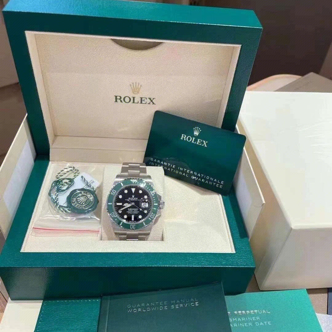 Rolex Perpetual Submariner m126610lv-0002