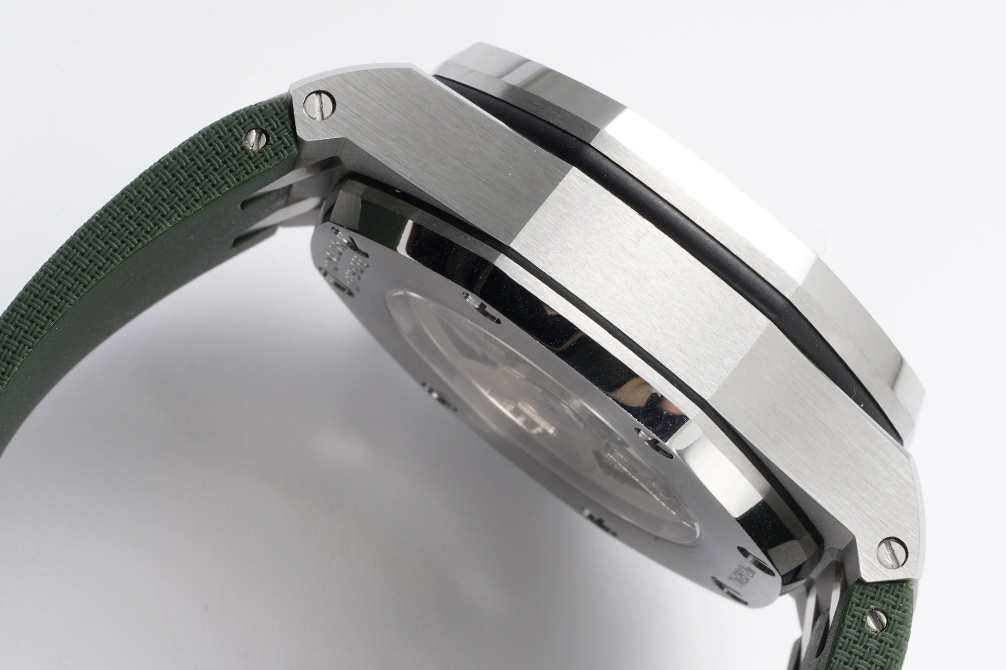 Audemars Piguet Royal Oak Offshore 42 mm, Green Ref. 26238TI.OO.A056CA.01