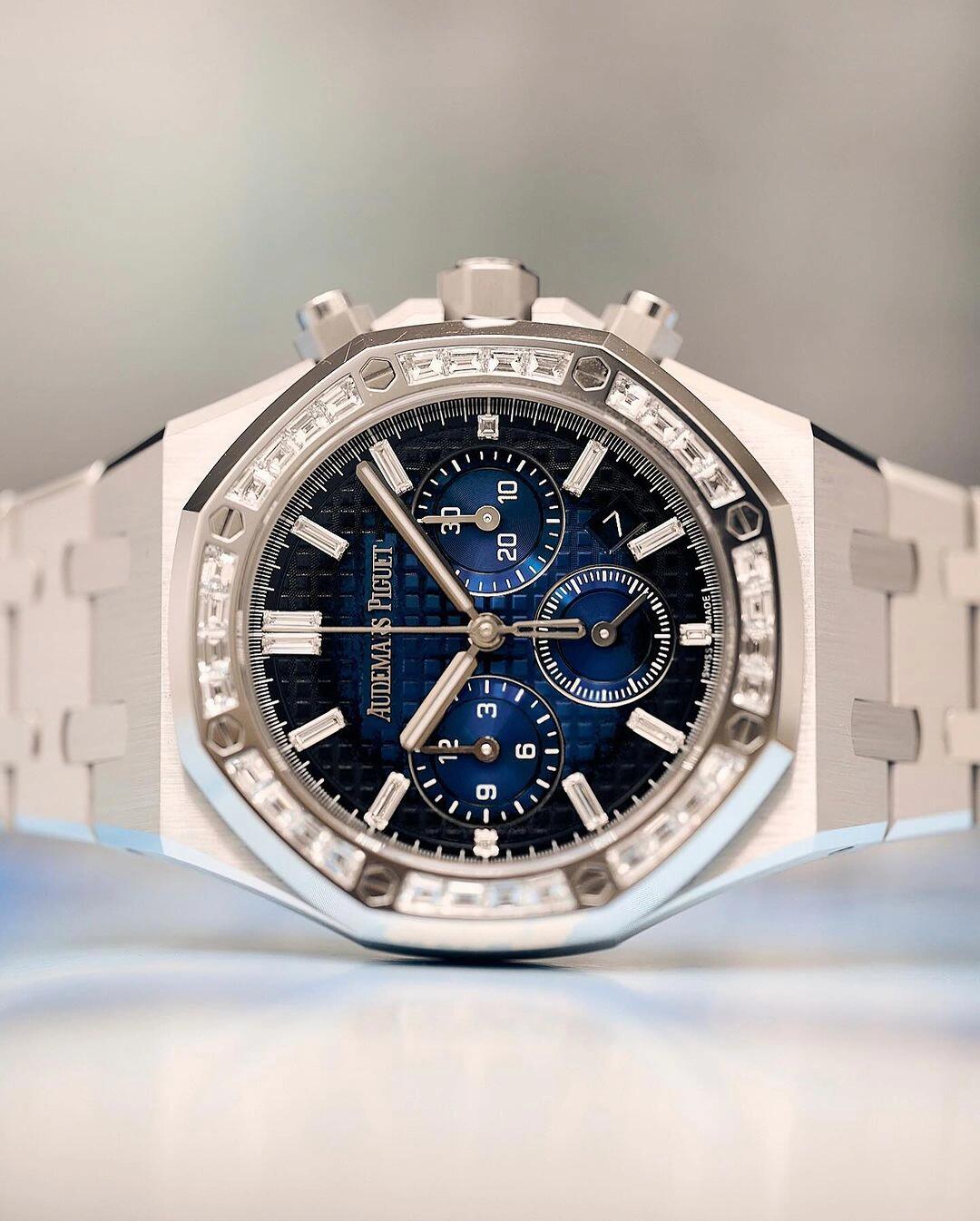 Audemars Piguet Royal Oak Chronograph 38mm White Gold Diamon Baguette Bezel 26715BC.ZZ.1356BC.01