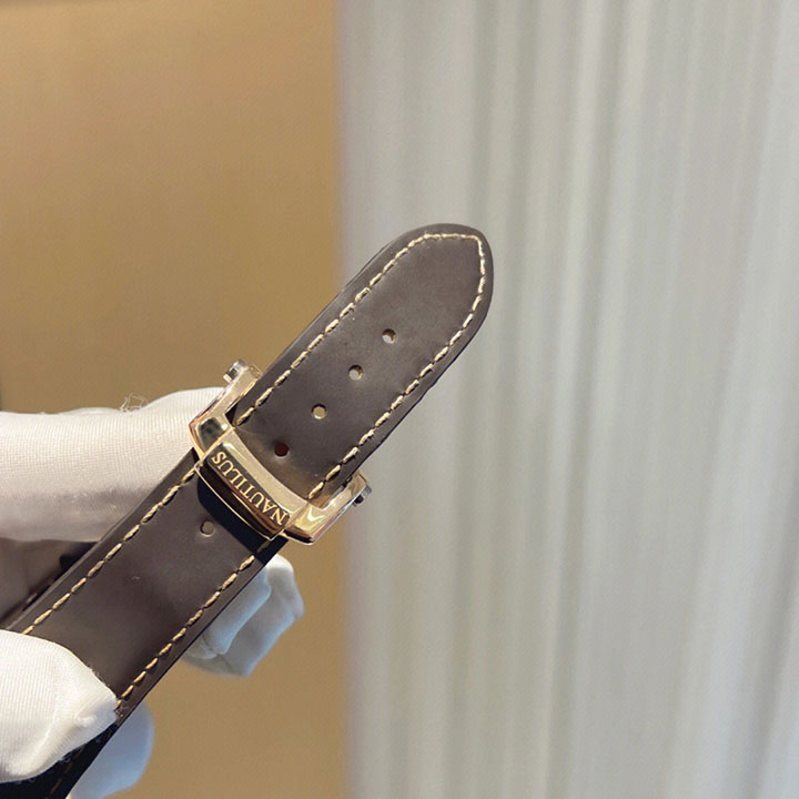 5712GR-001 Patek Philippe NAUTILUS