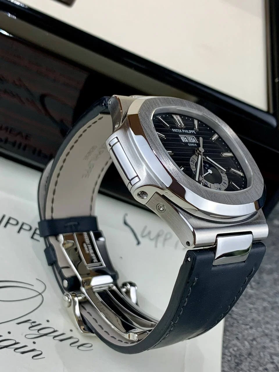 Patek Philippe Nautilus 5726/1A-001 Replica