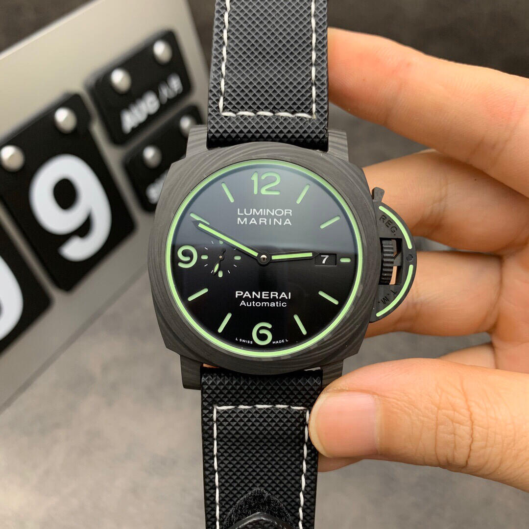 Panerai Luminor Marina Carbotech™ - 44mm PAM01118