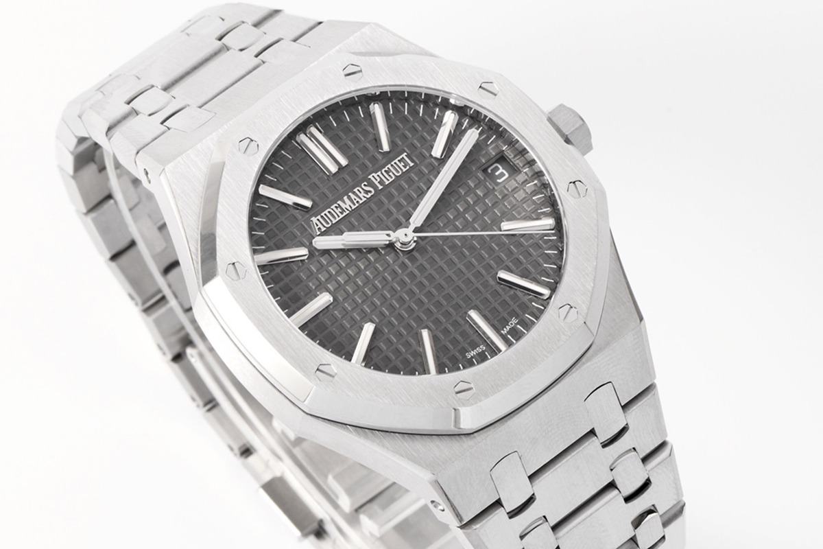 Audemars Piguet Royal Oak 50th Anniversary 41 mm, Gray Ref. 15510ST.OO.1320ST.05