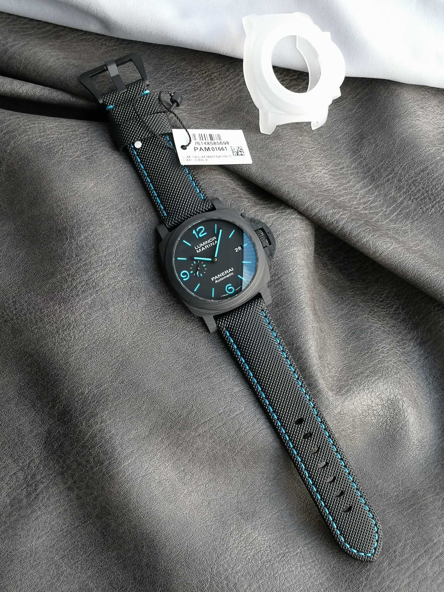 PANERAI Luminor Marina Carbotech 44mm PAM01661