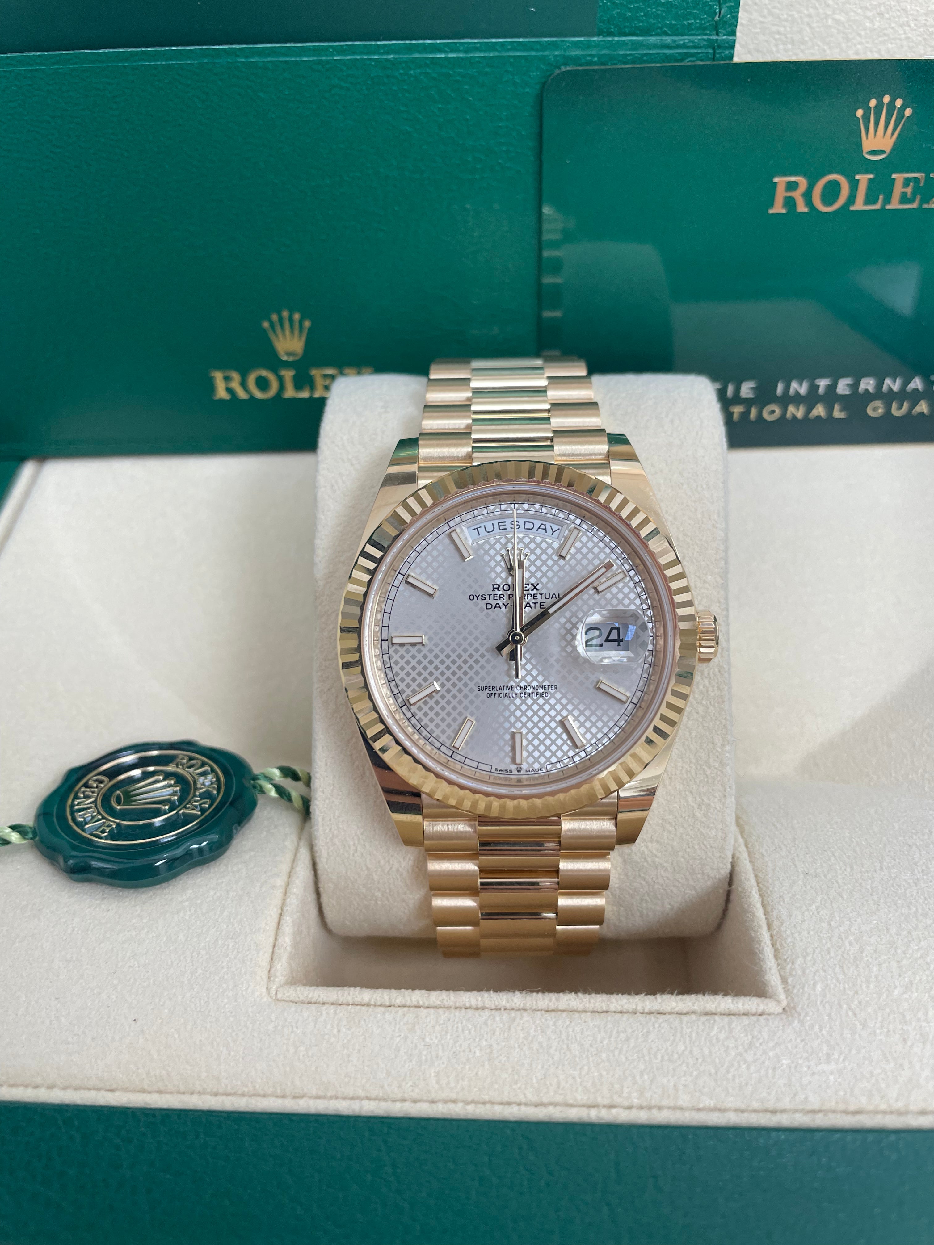 Rolex Day-Date 40 Yellow Gold - Silver Diagonal Motif - Index Dial (Ref# 228238)