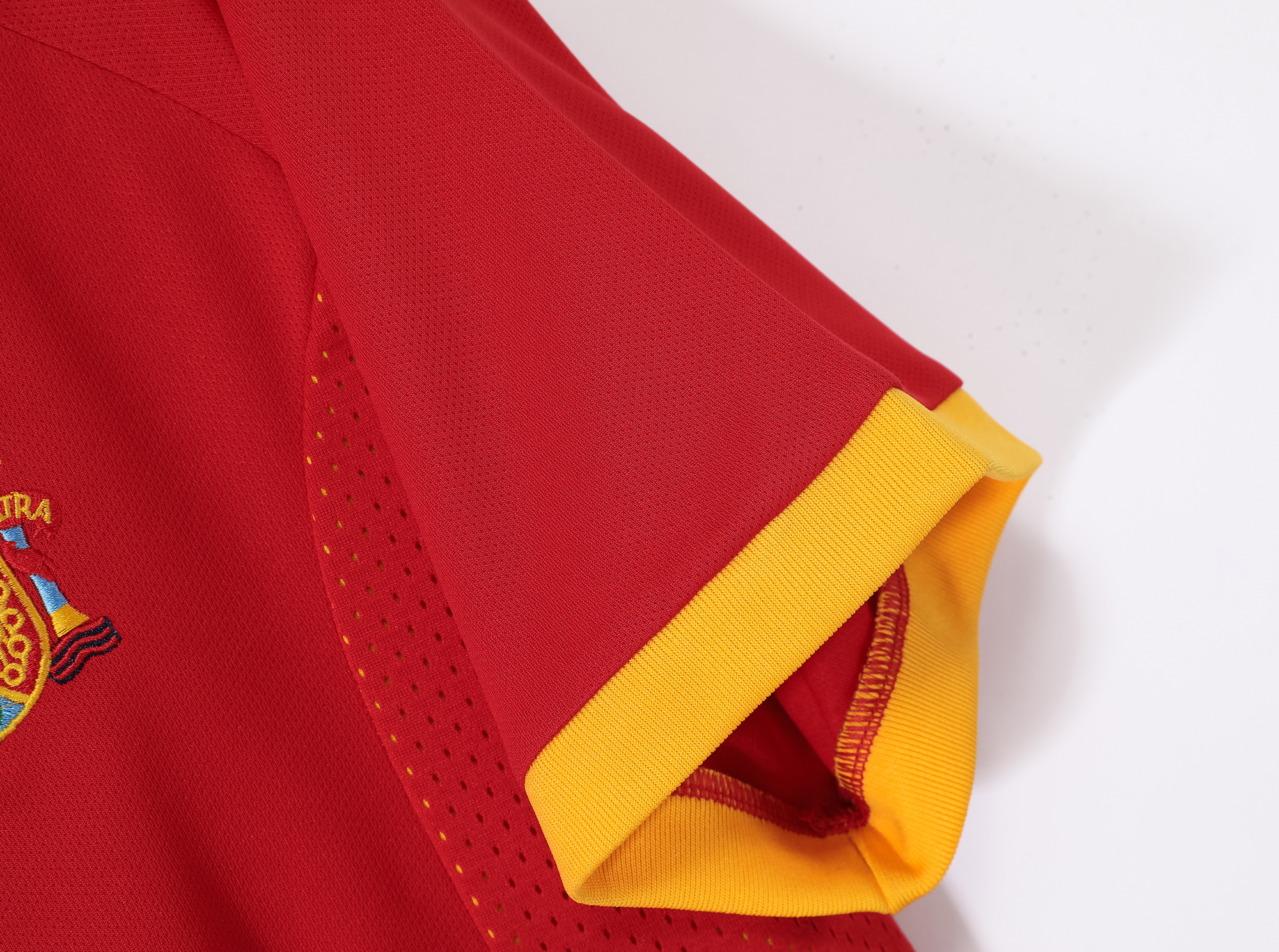 Spain Home Retro Jersey 2002/04