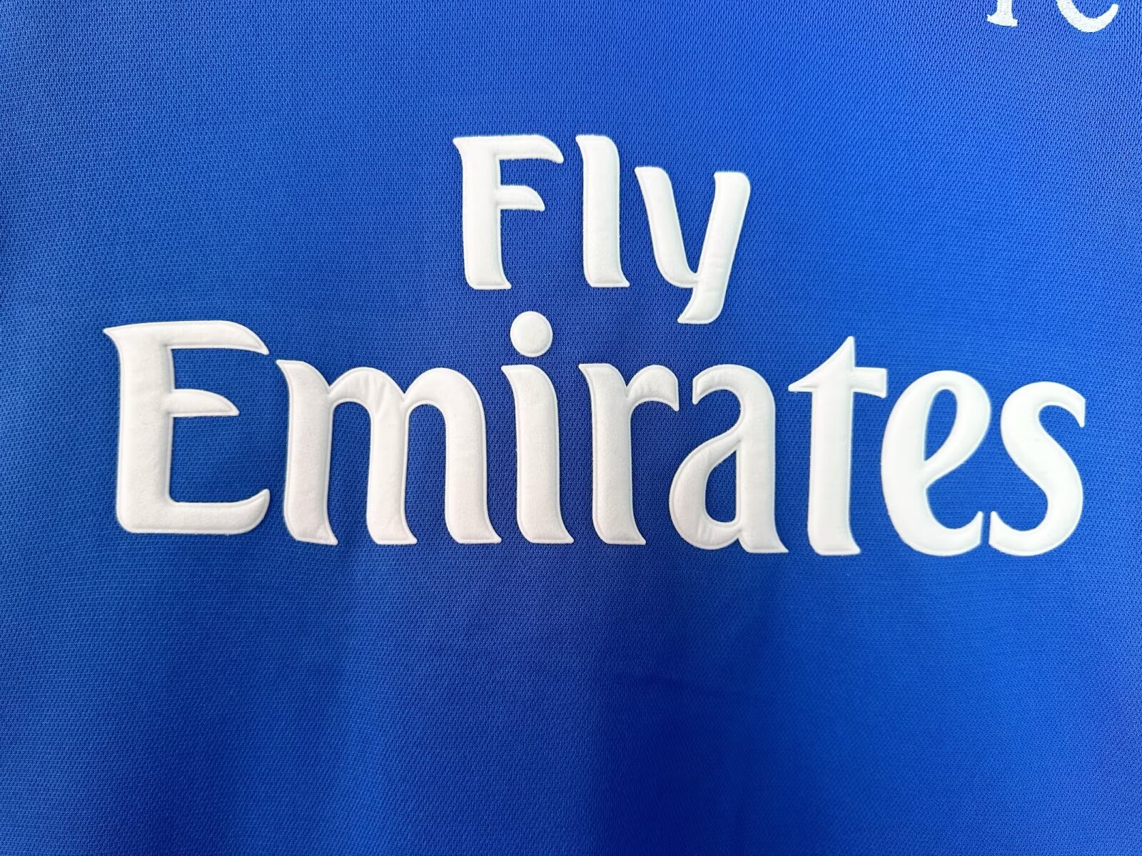 Chelsea Home Retro Jersey 2001/03