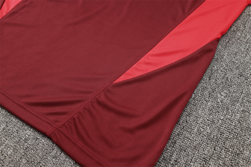 Internacional Training Short sleeve Jersey 24/25