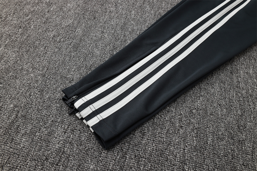 Juventus Training Pants 24/25
