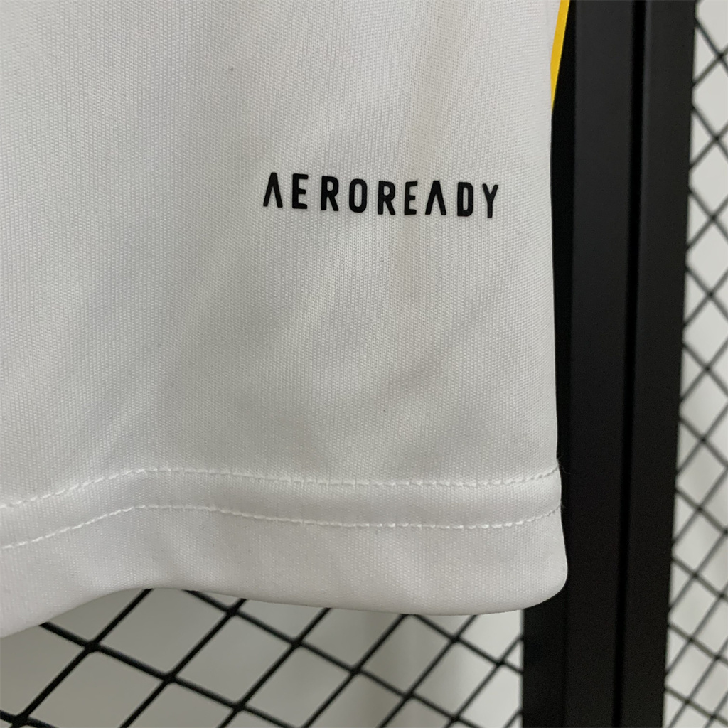 Real Madrid Home Women Jersey 25/26