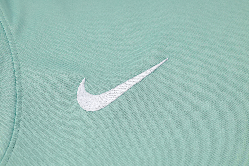 Liverpool Training Jersey 24/25