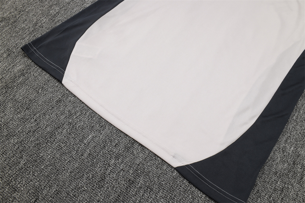 Real Madrid Training Jersey 24/25