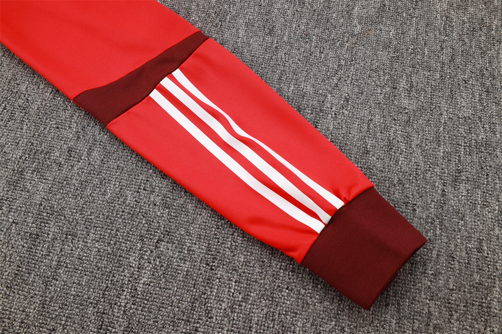 Internacional Training Jacket 24/25