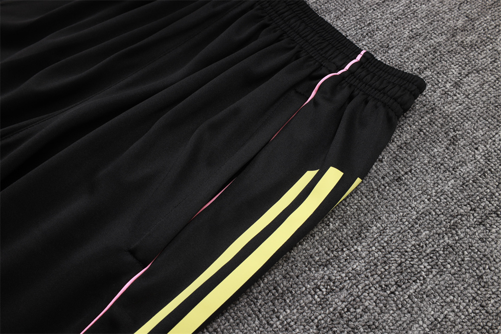 Juventus Training Jersey 25/26