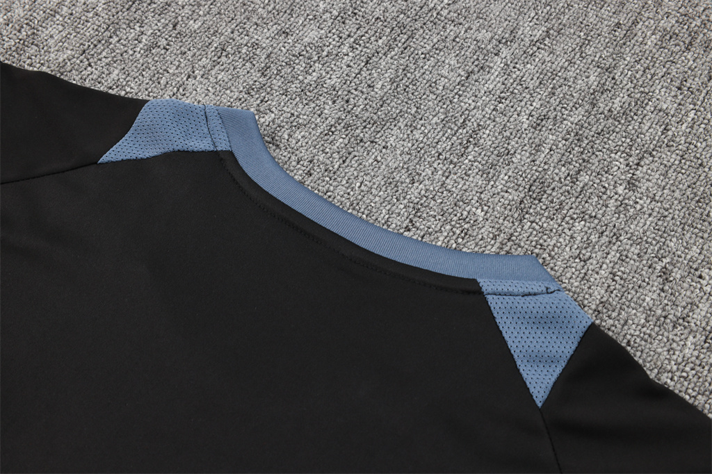 Manchester United Training Jersey 24/25