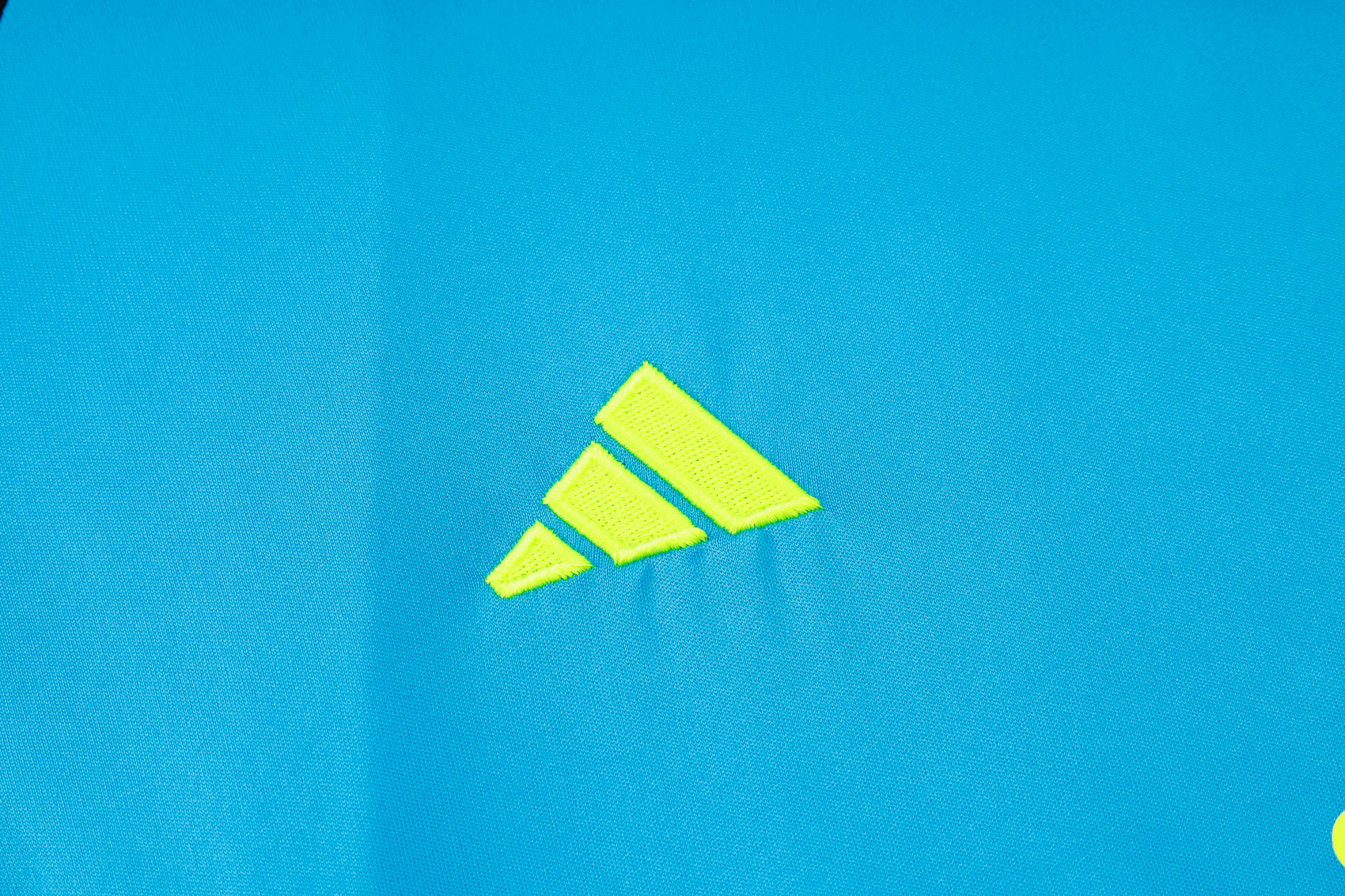 Arsenal Training Jersey 23/24